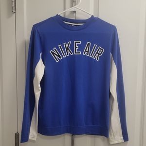 Boy's Nike Blue long sleeve shirt size XL